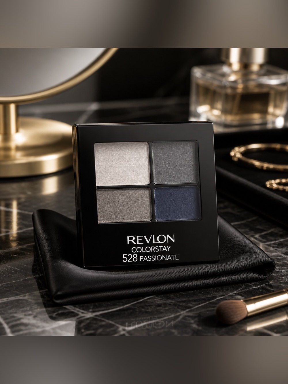 Retired - Revlon ColorStay 16 Hour Eye Shadow quad 528 Passionate - discontinued